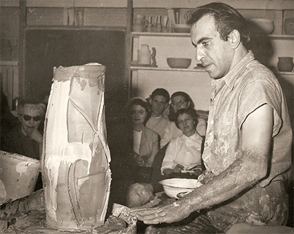Peter Voulkos leading a demonstration at Greenwich House Pottery, 1962. Image courtesy: Greenwich House Pottery.